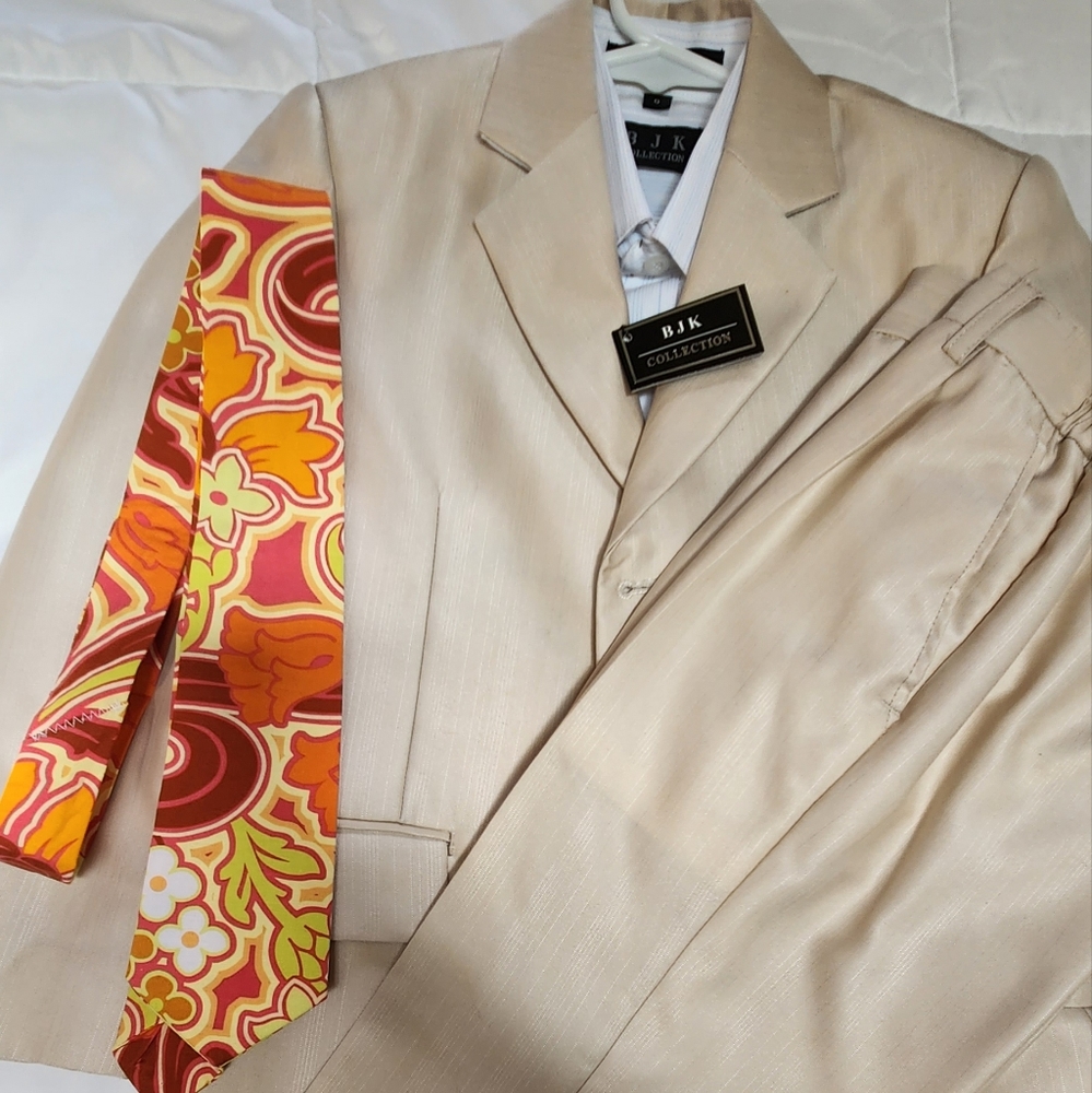BJK Collection size 6 Boy's suit
